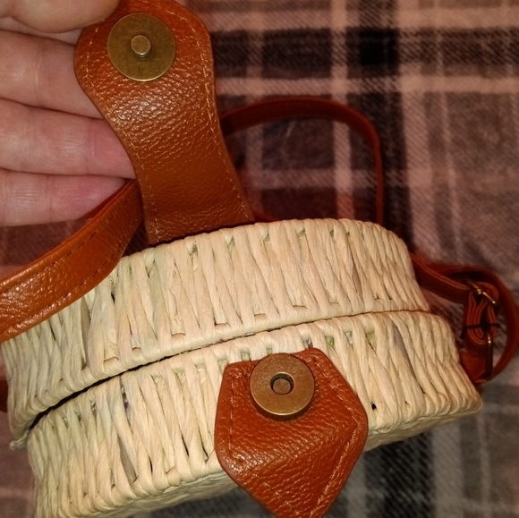 🆕 Round Woven Straw Crossbody Purse Shoulder Bag Vacation Summer Bag - Picture 13 of 15